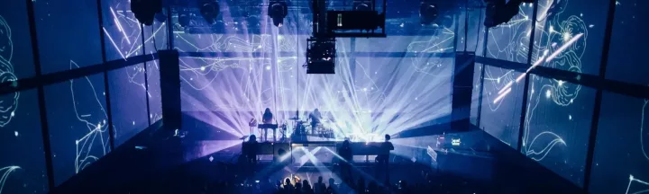 IVL Lighting by Minuit Une on tour with Phoenix