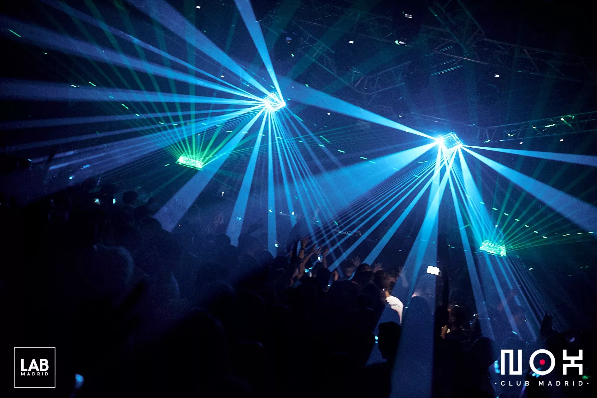 Nox Club Minuit Une